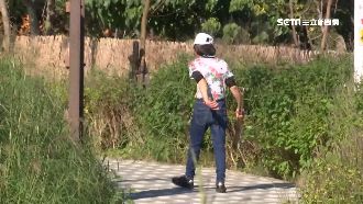 強索保護費惡霸　撂扁擔找攤商報復