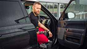 Jaguar Land Rover自動開門系統(圖/翻攝網路)