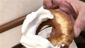 鮮奶油甜甜圈（圖／翻攝自twitter）