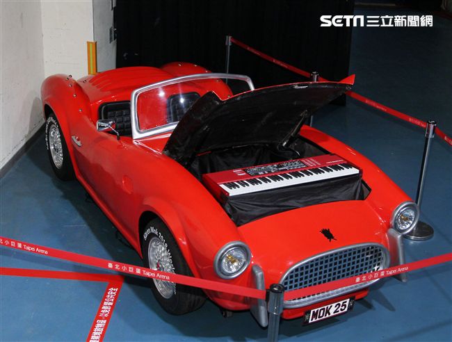 莫文蔚首次公開演唱會後台服飾、道具、化妝間等。（記者邱榮吉/攝影）