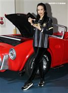 莫文蔚首次公開演唱會後台服飾、道具、化妝間等。（記者邱榮吉/攝影）