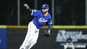 富邦悍將伍鐸。 圖／記者林敬旻攝