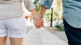 情侶,男女朋友,牽手,交往（圖／翻攝自pixabay）