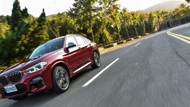 二軍資優生　BMW X4 M40i