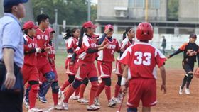 ▲埔里國中逆轉勝新北福營，全隊球員興奮不已。（圖。高中體總提供）