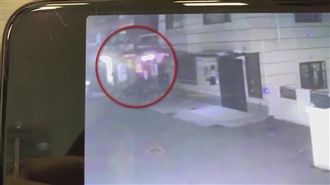 桶裝瓦斯疑未關好　妻早上煮食引氣爆