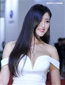 超正性感車模Stella。（記者邱榮吉/攝影）
