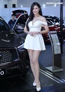 超正性感車模Stella。（記者邱榮吉/攝影）