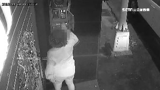 借錢不成…大媽狂按鈴「天殘腳」踹門