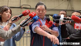 高國華召開記者會指控徒弟率眾圍毆他（翻攝畫面）