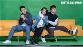 李宣榕克服「恐男症」與博焱、游小白十指緊扣又搭肩。（圖／TVBS提供）