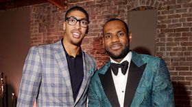 NBA／賈奈特建議一眉離隊求冠
NBA,洛杉磯湖人,LeBron James,Anthony Davis,組隊
翻攝自推特
