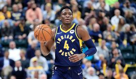 NBA／歐拉送車給遭家暴的地方媽媽
NBA,印第安納溜馬,Victor Oladipo,暖心,助人
翻攝自推特
