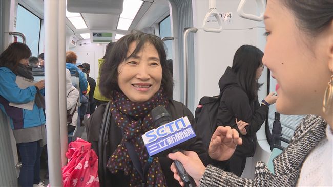 淡水人怎麼說？輕軌開通他們最開心