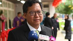 鄭文燦籲民進黨清理戰場  讓爭議話題落幕桃園市長鄭文燦（圖）24日表示，民進黨當前最重要的工作是「清理戰場」，讓一些爭議話題落幕。怎麼妥協不失基本價值，又能夠讓社會多數接受，這是未來需要的一個最重要的考驗。中央社記者吳睿騏桃園攝  107年12月24日