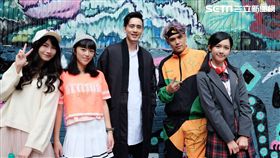 《特製溫柔》裡頭三種風格完全不同的小美女。（圖／滾石唱片）