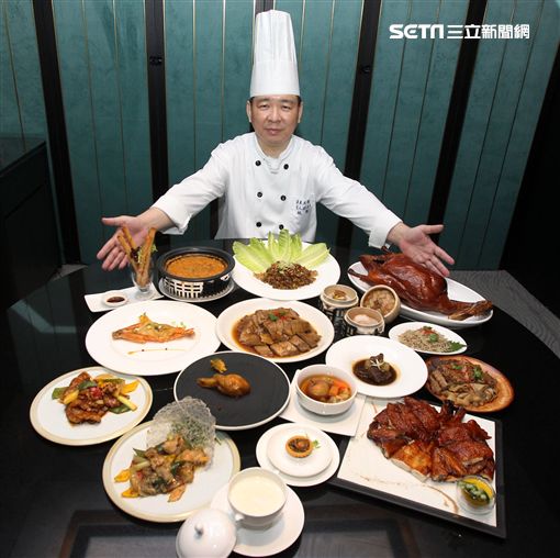 店長林凱是守護香港正宗粵菜在台灣飄香的掌門人。（記者邱榮吉/攝影）