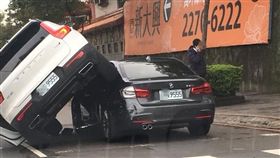 土城9555王之爭！VOLVO硬騎BMW（圖／翻攝自爆廢公社）