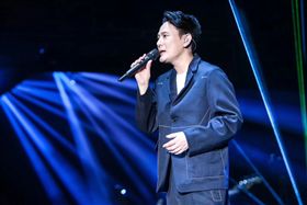 ▲張信哲舉行國際歌迷會年度聚會。（圖／潮水音樂提供）