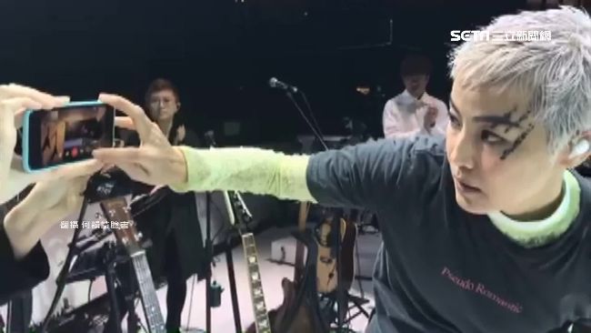 閃靈香港演唱受阻　何韻詩直播破防線
