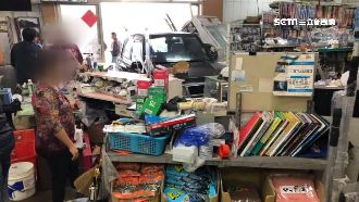 誤踩油門撞釣具行　老闆：熟客釀禍