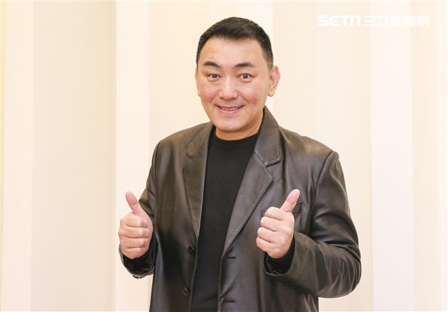 三立炮仔聲徐亨專訪。（記者林士傑/攝影）