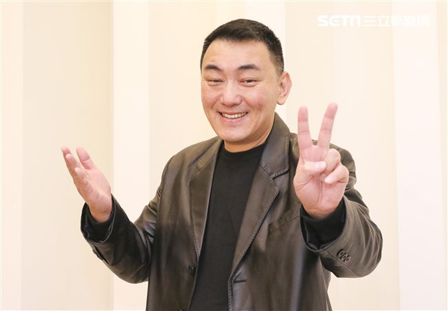 三立炮仔聲徐亨專訪。（記者林士傑/攝影）