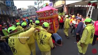 南部才有！鑽轎腳「打赤腳」才禮貌