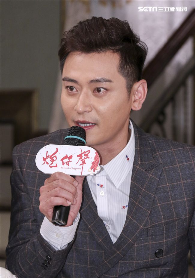 炮仔聲首播開紅盤，陳冠霖出席祝賀。（記者林士傑/攝影）