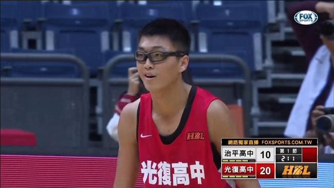 HBL／單場33籃板　喬楚瑜創紀錄