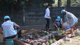 台大雲林分院療癒花園　精神病友享田園樂（1）台大醫院雲林分院精神醫學部推動療癒花園，讓精神病患者享受田園樂趣，27日發表成果。中央社記者葉子綱攝　107年12月27日