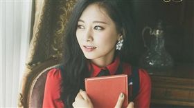 周子瑜今年獲選「世界百大最美臉孔」第二名。