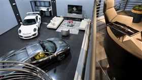 位在邁阿密的Collection Suites車庫套房。（圖／翻攝網站）