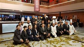 六福皇宮熄燈　攝影／劉彥池