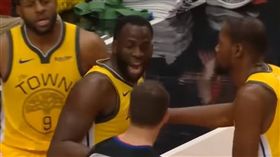 ▲伊古達拉對裁判尺度非常不滿。（圖／取自YouTube畫面）