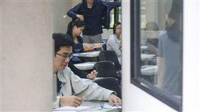 台電7月招考，2萬考生應考，-國家考試-考場-國考-公職- 圖／記者林敬旻攝