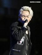 2019臺北市政府跨年晚會演唱嘉賓謝和弦。（記者林士傑/攝影）