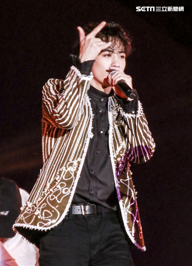 2019臺北市政府跨年晚會演唱嘉賓小樂吳思賢。（記者林士傑/攝影）