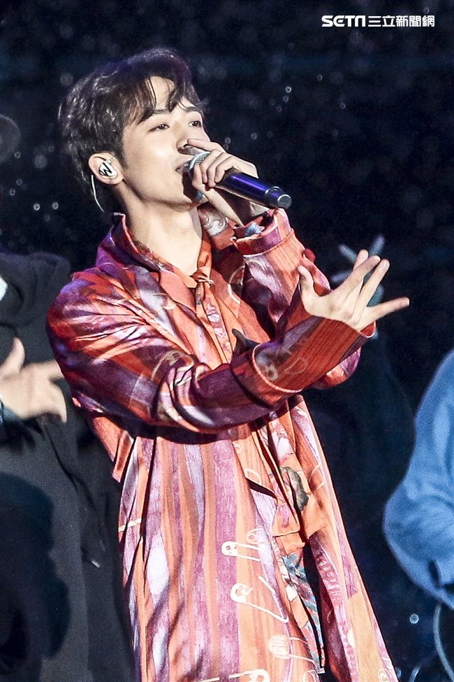 2019臺北市政府跨年晚會演唱嘉賓小樂吳思賢。（記者林士傑/攝影）