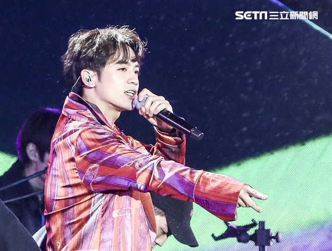 2019臺北市政府跨年晚會演唱嘉賓小樂吳思賢。（記者林士傑/攝影）