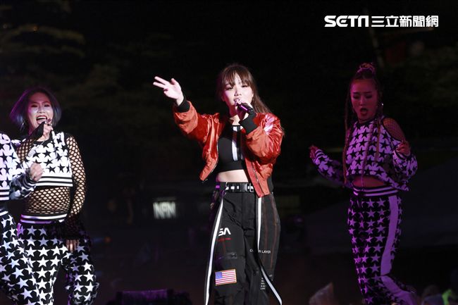 2019臺北市政府跨年晚會演唱嘉賓安娜。（記者林士傑/攝影）