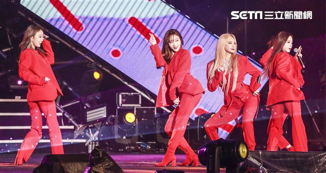 2019臺北市政府跨年晚會韓國女團EXID。（記者林士傑/攝影）