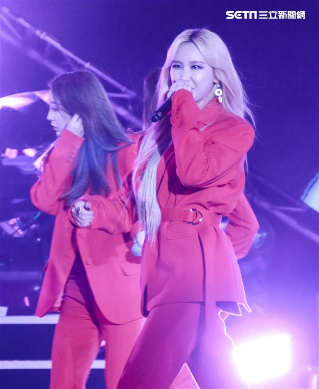 2019臺北市政府跨年晚會韓國女團EXID。（記者林士傑/攝影）