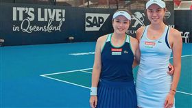 ▲詹詠然（左）與妹妹詹皓晴聯手闖進4強。（圖／劉雪貞提供）