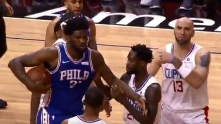 NBA／快艇與76人籃下衝突不斷