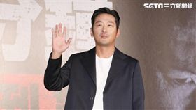 河正宇、李善鈞、導演金秉祐《90分鐘末日倒數》
圖／記者林士傑攝影