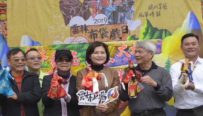 雲林布袋戲日　黃海岱子弟兵掌藝薪傳