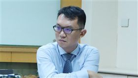 研擬居住證登記制　學者：應融合回流規畫兩岸政策協會秘書長王智盛7日建議，政府應該思考，居住證申報不完全是為安全管制，還必須兼具服務與管理，並提供服務及人才回流的前置工作，才是完整制度的目標。中央社記者繆宗翰攝　107年9月7日