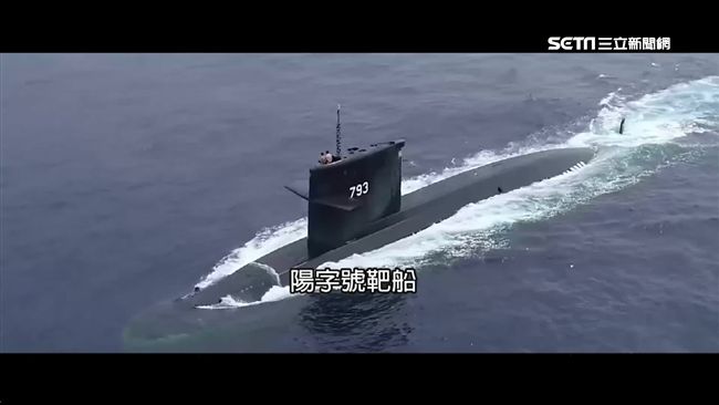 武統威脅沒在怕！海軍新年大秀軍事肌
