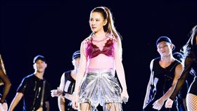 安心亞在跨年場演出獲高評價。（圖／翻攝自安心亞IG）